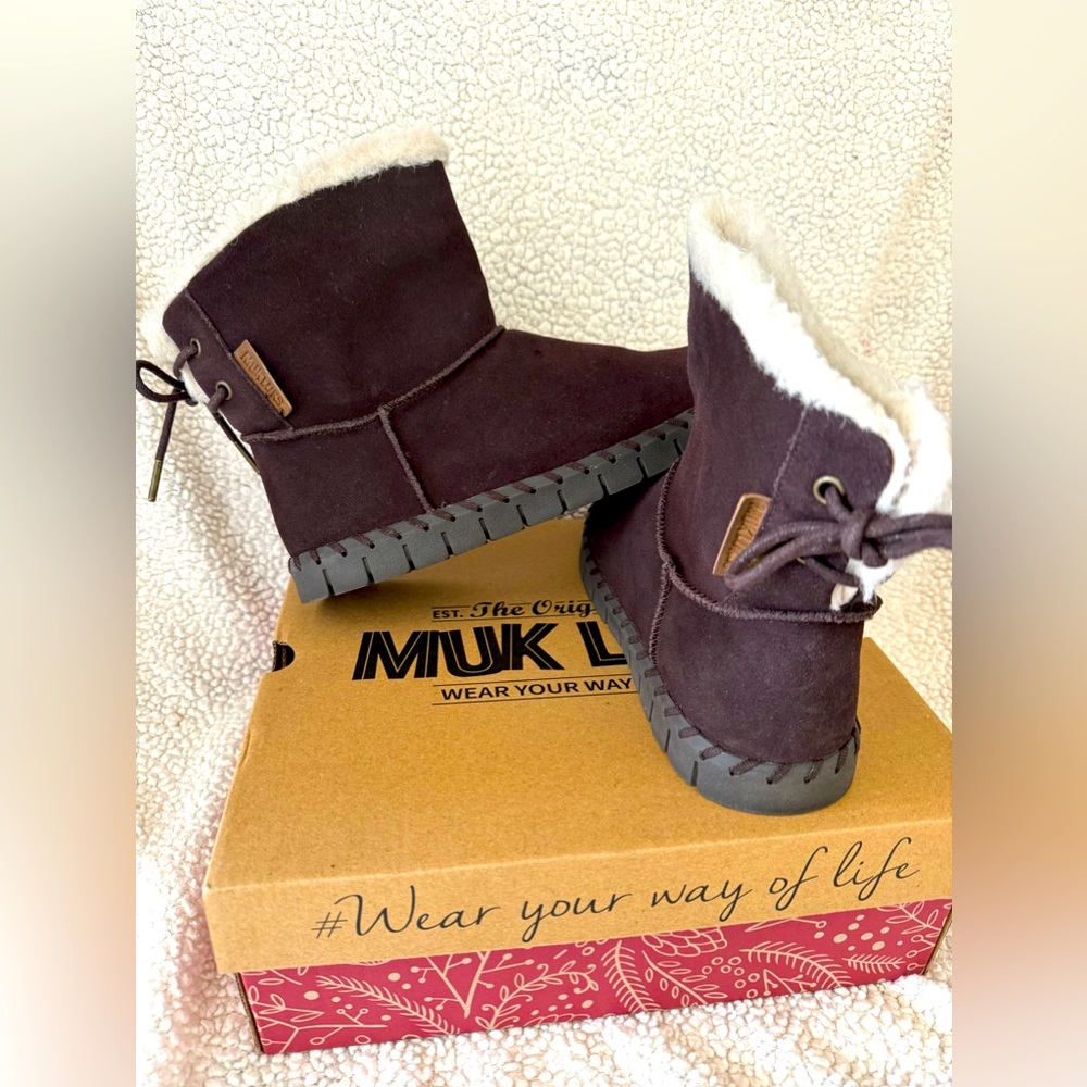 Muk Luk Women's Flexi Albany Chocolate Boot size 8 NWT